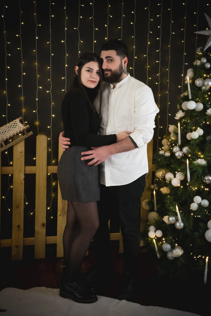 Foto Studio Natale Torino. Scatti unici e magici per ricordi indimenticabili. Prenota ora il tuo shooting di Natale!